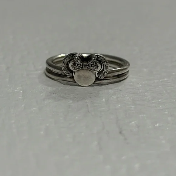 Pandora Silver Minnie Mouse ring - Picture 1 of 6